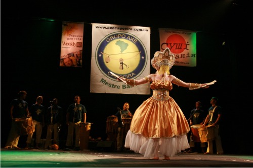 V ежегодный фестиваль капоэйры и бразильских танцев V ежегодный фестиваль капоэйры и бразильских танцев